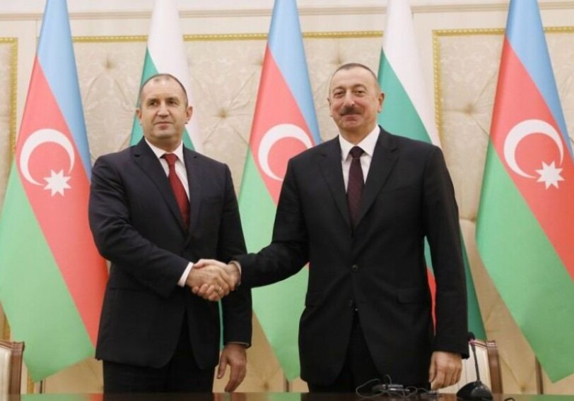Президент Болгарии поздравил главу Азербайджана