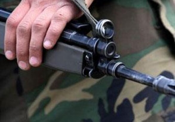 В Азербайджане солдат погиб из-за неосторожного обращения с оружием