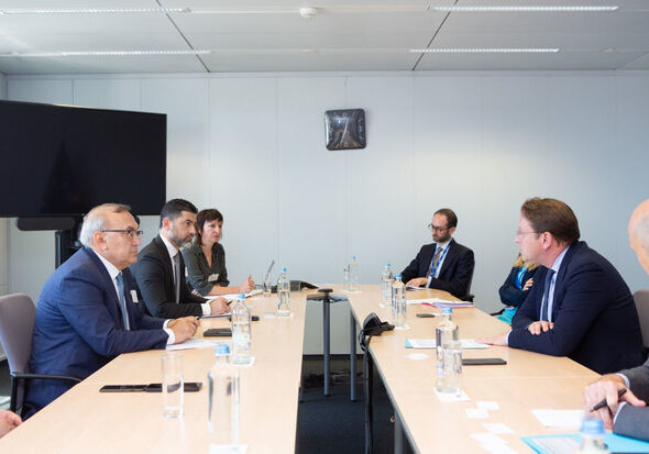 Между SOCAR и ЕС состоялось обсуждение увеличения поставок газа в Европу (Фото)