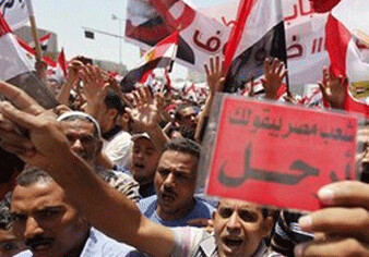 Оппозиция в Египте требует отставки президента