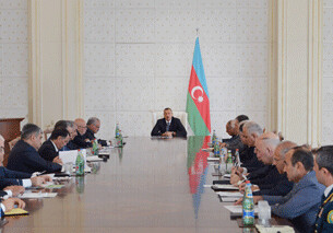 Под председательством президента Ильхама Алиева состоялось заседание Кабмина, посвященное итогам I полугодия 