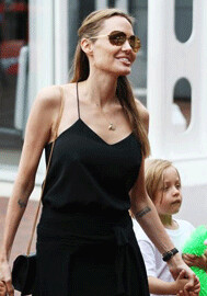 Анджелина Джоли сделала новую тату
