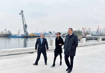 Президент Ильхам Алиев ознакомился с ходом строительных работ на бульваре «Баку Белый город» (ФОТО)