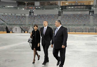 Президент Ильхам Алиев и Мехрибан Алиева ознакомились с ходом строительных работ в Национальной гимнастической арене в Баку (Обновлено)