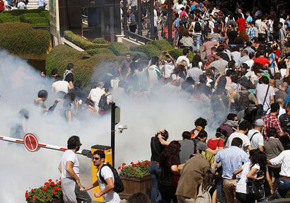 В Турции  проходят ожесточенные столкновения манифестантов с полицией