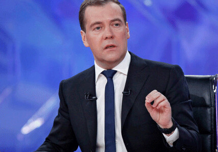 Медведев в Симферополе проведет совещание по развитию Крыма и Севастополя