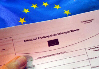 Еврокомиссия намерена упростить получение шенгенских виз