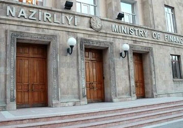 Минфин Азербайджана предупредил НПО и политпартии 