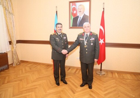 Начальник Генштаба ВС Турции награжден медалью Азербайджана