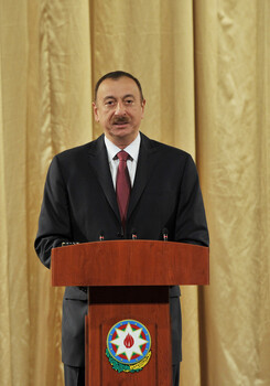 Президент Ильхам Алиев принял участие в торжественной церемонии, посвященной 90-летнему юбилею Нахчыванской АР 
