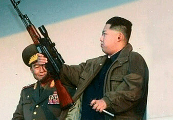 Лидер КНДР Ким Чен Ын заживо сжег министра из огнемета
