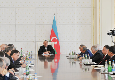 Президент Азербайджана провел заседание Кабмина (ОБНОВЛЕНО)