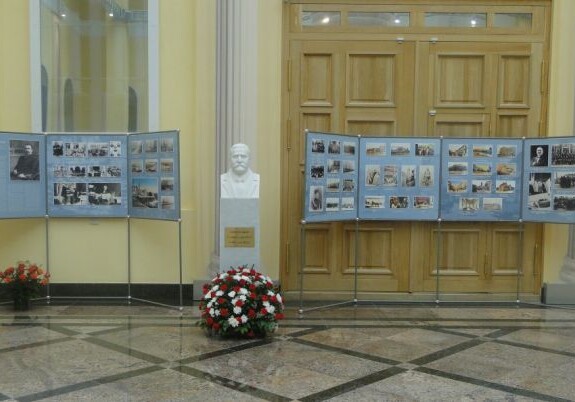 В Санкт-Петербурге состоялось открытие бюста  Али Мардан бека Топчибашева