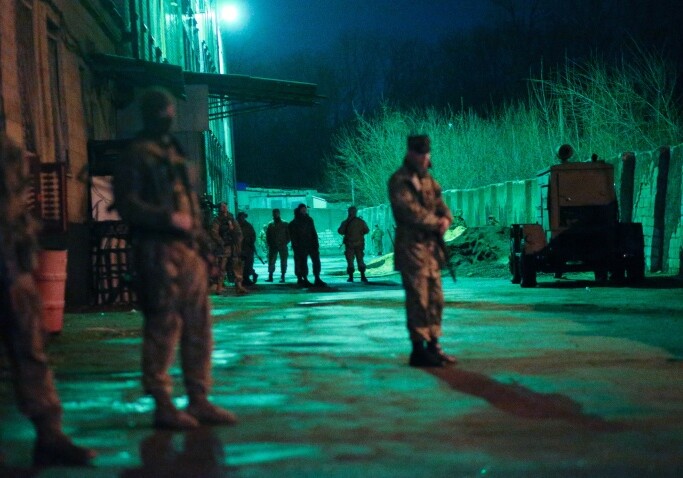 Неизвестные напали на склады с оружием в Артемовске Донецкой области