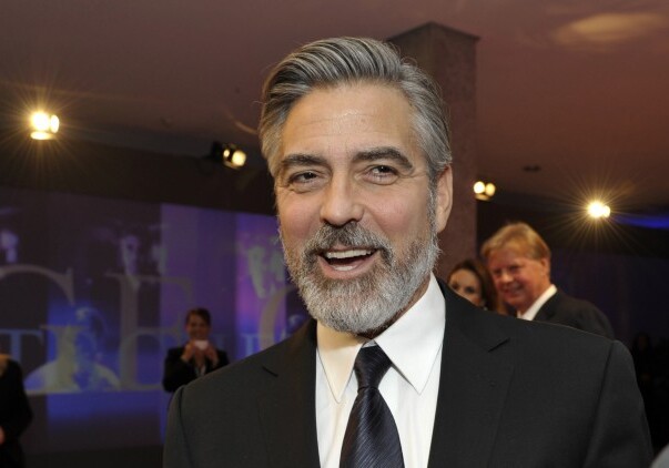 Джордж Клуни обручился с адвокатом  