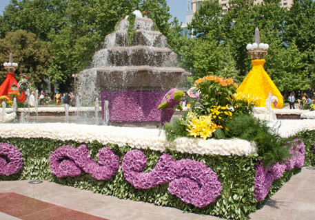 На Праздник цветов привезли 6 млн цветов – глава ИВ Баку