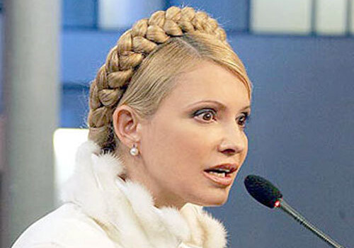 Тимошенко потребовала от киевских властей прекратить референдумы на юго-востоке Украины