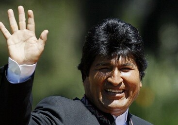 Президент Боливии будет играть в профессиональный футбол