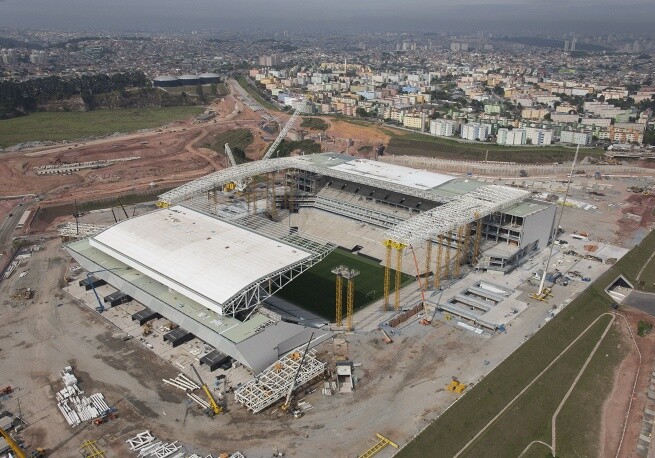 Стадион, на котором пройдет открытие ЧМ по футболу-2014, принял тестовый матч
