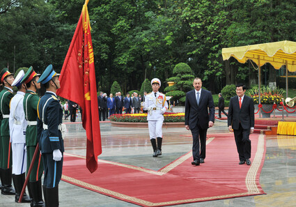 Во Вьетнаме состоялась церемония официальной встречи Президента Азербайджана  (ФОТО)