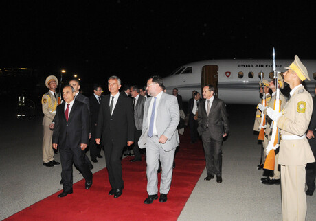Президент Швейцарии прибыл в Азербайджан