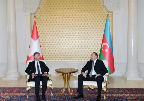 Состоялась встреча президентов Азербайджана Швейцарии один на один и в расширенном составе