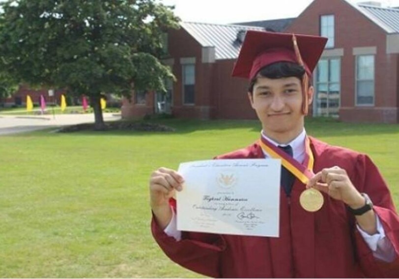 Почетный диплом от Обамы молодому азербайджанцу