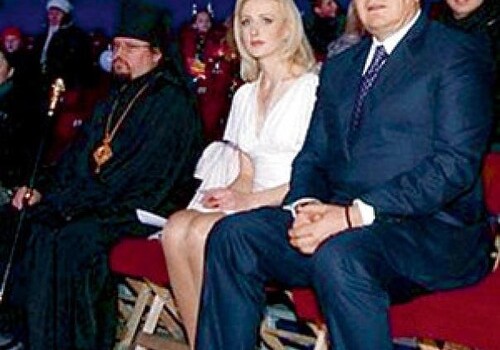 Янукович с гражданской женой поселился в Сочи 