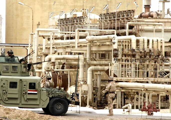 Армия Ирака отбила у террористов главный нефтеперерабатывающий завод страны