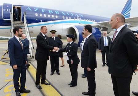 Президент Ильхам Алиев находится с визитом во Франции