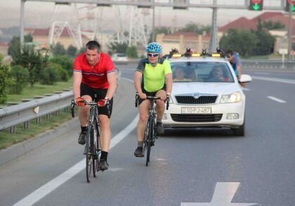 Министр финансов и председатель Центробанка Польши устроили велопробег в Баку