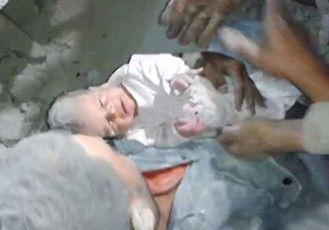 2-месячный ребенок выжил, проведя под завалом 16 часов (Фото-Видео)