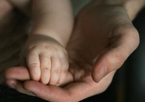 За 6 месяцев 2 ребенка из Азербайджана были усыновлены иностранными семьями