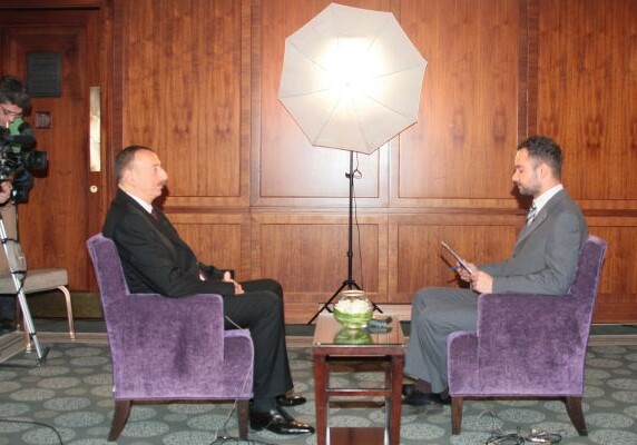 Президент Азербайджана открыл цементный завод «Норм»