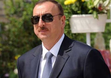 Президент Азербайджана поздравил азербайджанский народ по случаю праздника Рамазан