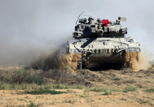 Сектор Газа: израильские танки отрыли огонь