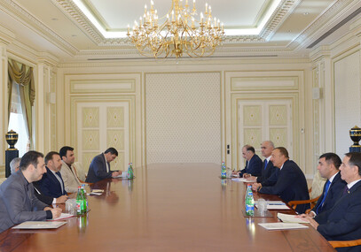 Президент Ильхам Алиев принял делегацию во главе с министром связи и ИТ Ирана