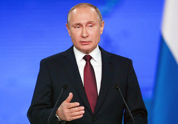 Путин предложил “крайне аккуратно“ ответить на санкции