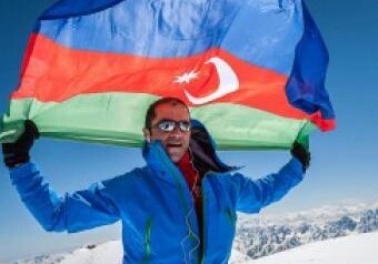 Азербайджанские альпинисты отмечают свой праздник