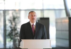 Президент Азербайджана: “Мы всеми силами защищаем и будем защищать нашу независимость“