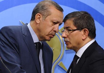 Давутоглу представил Эрдогану новый состав правительства Турции