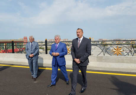 Президент Азербайджана открыл дорожный узел  (Фото)