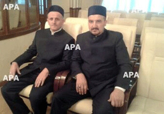 Впервые в Азербайджане: введена единая форма одежды имамов и ахундов
