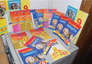 В Азербайджане изданы новые учебные пособия
