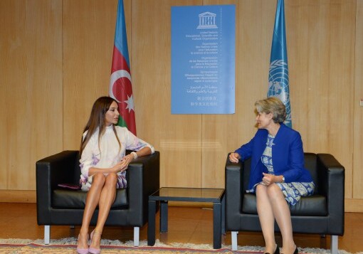 Мехрибан Алиева присутствовала на балете «Тени Гобустана» в ЮНЕСКО (Фото)