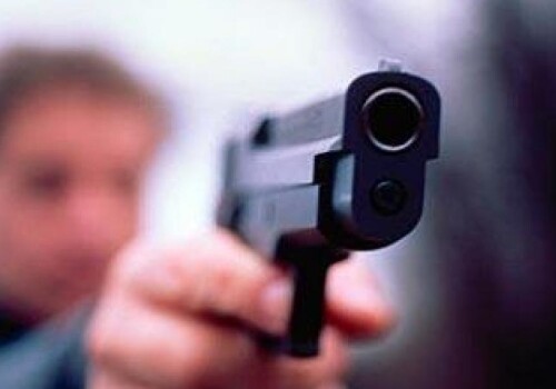 В Эстонии школьник на уроке застрелил учителя