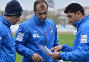 В сборную Азербайджана по футболу привлечен украинский тренер