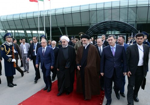 Президент Ирана прибыл в Баку (Фото)