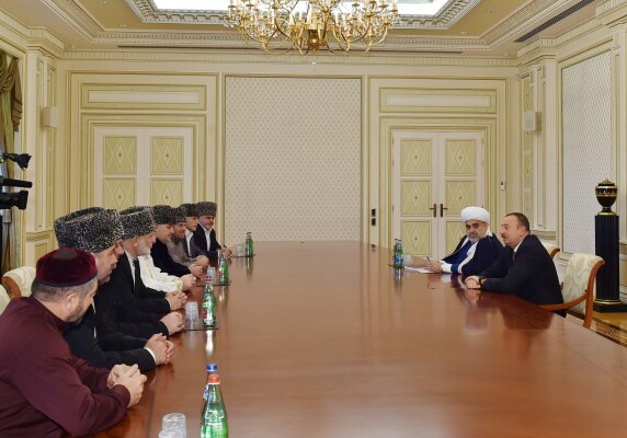 Президент Азербайджана принял членов Высшего религиозного совета кавказских народов (Фото)