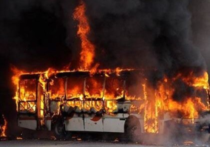 В Баку сгорели два автобуса
